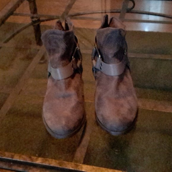 Not Rated Gray Distressed Western Style Boots - Picture 3 of 3